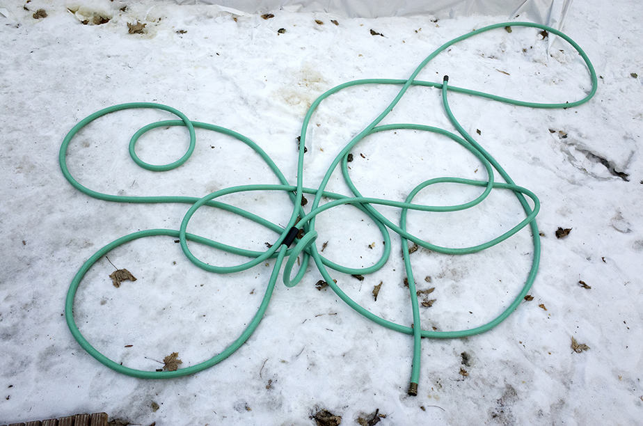 what temp will garden hose freeze
